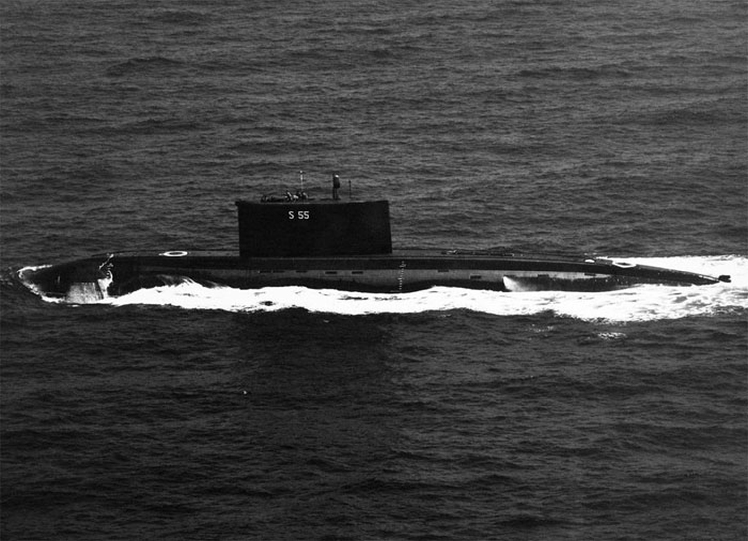 indian-submarine-ins-sindhughosh-collided-with-fishing-vessel-in